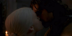 extant_HouseOfTheDragon_1x04-KingOfTheNarrowSea_2712