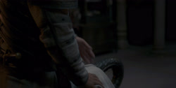 extant_HouseOfTheDragon_1x04-KingOfTheNarrowSea_2758