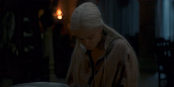 extant_HouseOfTheDragon_1x04-KingOfTheNarrowSea_2770