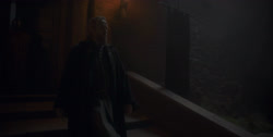 extant_HouseOfTheDragon_1x04-KingOfTheNarrowSea_2948