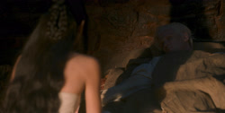 extant_HouseOfTheDragon_1x04-KingOfTheNarrowSea_3041