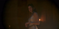 extant_HouseOfTheDragon_1x04-KingOfTheNarrowSea_3070