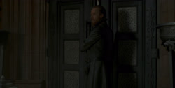extant_HouseOfTheDragon_1x04-KingOfTheNarrowSea_3135