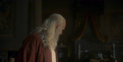 extant_HouseOfTheDragon_1x04-KingOfTheNarrowSea_3316