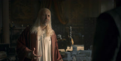 extant_HouseOfTheDragon_1x04-KingOfTheNarrowSea_3366