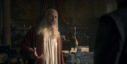 extant_HouseOfTheDragon_1x04-KingOfTheNarrowSea_3373