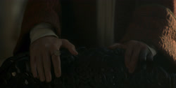 extant_HouseOfTheDragon_1x04-KingOfTheNarrowSea_3438
