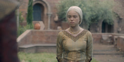 extant_HouseOfTheDragon_1x04-KingOfTheNarrowSea_3616
