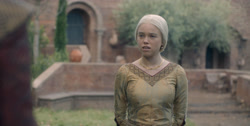 extant_HouseOfTheDragon_1x04-KingOfTheNarrowSea_3624