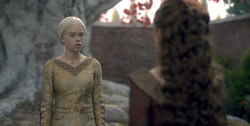 extant_HouseOfTheDragon_1x04-KingOfTheNarrowSea_3676