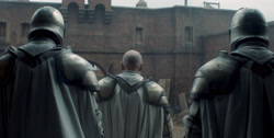 extant_HouseOfTheDragon_1x04-KingOfTheNarrowSea_3883