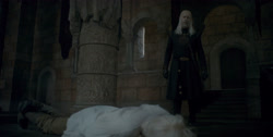 extant_HouseOfTheDragon_1x04-KingOfTheNarrowSea_3963