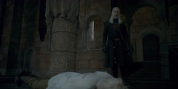 extant_HouseOfTheDragon_1x04-KingOfTheNarrowSea_3964
