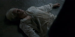 extant_HouseOfTheDragon_1x04-KingOfTheNarrowSea_4017
