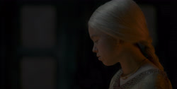extant_HouseOfTheDragon_1x04-KingOfTheNarrowSea_4360