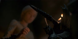 extant_HouseOfTheDragon_1x04-KingOfTheNarrowSea_4364