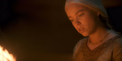 extant_HouseOfTheDragon_1x04-KingOfTheNarrowSea_4420