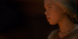 extant_HouseOfTheDragon_1x04-KingOfTheNarrowSea_4430