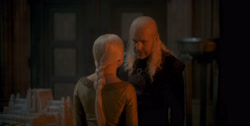 extant_HouseOfTheDragon_1x04-KingOfTheNarrowSea_4539