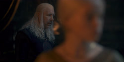 extant_HouseOfTheDragon_1x04-KingOfTheNarrowSea_4565