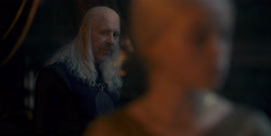 extant_HouseOfTheDragon_1x04-KingOfTheNarrowSea_4567