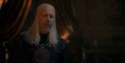 extant_HouseOfTheDragon_1x04-KingOfTheNarrowSea_4603
