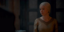 extant_HouseOfTheDragon_1x04-KingOfTheNarrowSea_4637