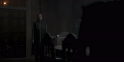 extant_HouseOfTheDragon_1x04-KingOfTheNarrowSea_4740
