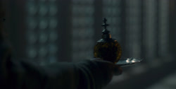 extant_HouseOfTheDragon_1x04-KingOfTheNarrowSea_4926