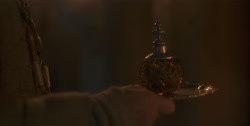 extant_HouseOfTheDragon_1x04-KingOfTheNarrowSea_4935