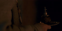 extant_HouseOfTheDragon_1x04-KingOfTheNarrowSea_4936