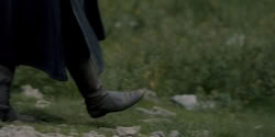 extant_HouseOfTheDragon_1x05-WeLightTheWay_0100