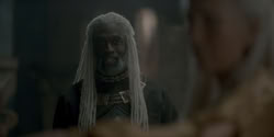 extant_HouseOfTheDragon_1x05-WeLightTheWay_1544