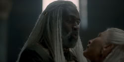 extant_HouseOfTheDragon_1x05-WeLightTheWay_1565