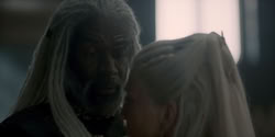 extant_HouseOfTheDragon_1x05-WeLightTheWay_1577