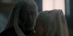 extant_HouseOfTheDragon_1x05-WeLightTheWay_1578