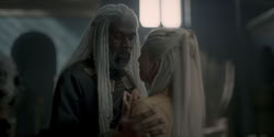 extant_HouseOfTheDragon_1x05-WeLightTheWay_1614
