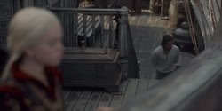 extant_HouseOfTheDragon_1x05-WeLightTheWay_1784