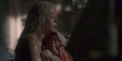 extant_HouseOfTheDragon_1x06-ThePrincessAndTheQueen_0162