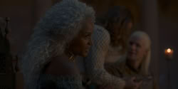 extant_HouseOfTheDragon_1x06-ThePrincessAndTheQueen_1911