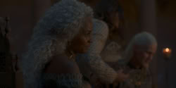 extant_HouseOfTheDragon_1x06-ThePrincessAndTheQueen_1912