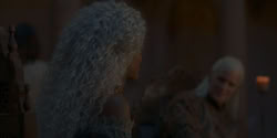 extant_HouseOfTheDragon_1x06-ThePrincessAndTheQueen_1915