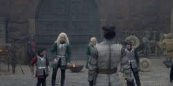 extant_HouseOfTheDragon_1x06-ThePrincessAndTheQueen_2421
