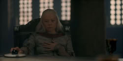 extant_HouseOfTheDragon_1x06-ThePrincessAndTheQueen_3483