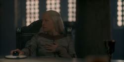 extant_HouseOfTheDragon_1x06-ThePrincessAndTheQueen_3491