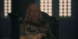 extant_HouseOfTheDragon_1x06-ThePrincessAndTheQueen_3578