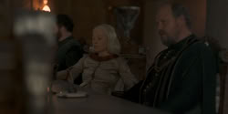 extant_HouseOfTheDragon_1x06-ThePrincessAndTheQueen_3593