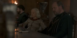 extant_HouseOfTheDragon_1x06-ThePrincessAndTheQueen_3594
