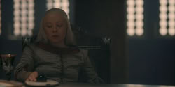 extant_HouseOfTheDragon_1x06-ThePrincessAndTheQueen_3665