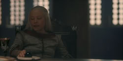 extant_HouseOfTheDragon_1x06-ThePrincessAndTheQueen_3666
